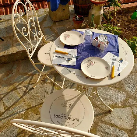 La Casa Del Sole 게스트하우스 산레모