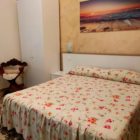 La Casa Del Sole 게스트하우스 산레모