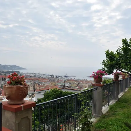 La Casa Del Sole בית הארחה 3*