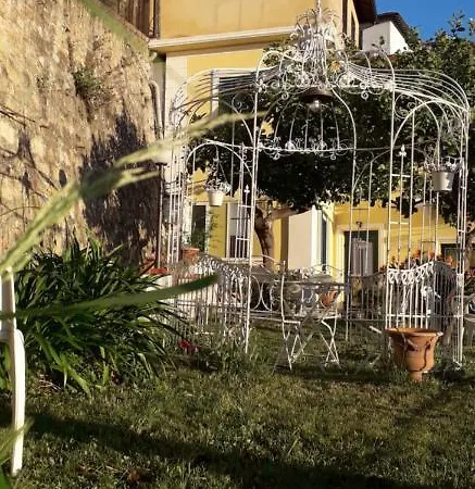 בית הארחה La Casa Del Sole סנרמו