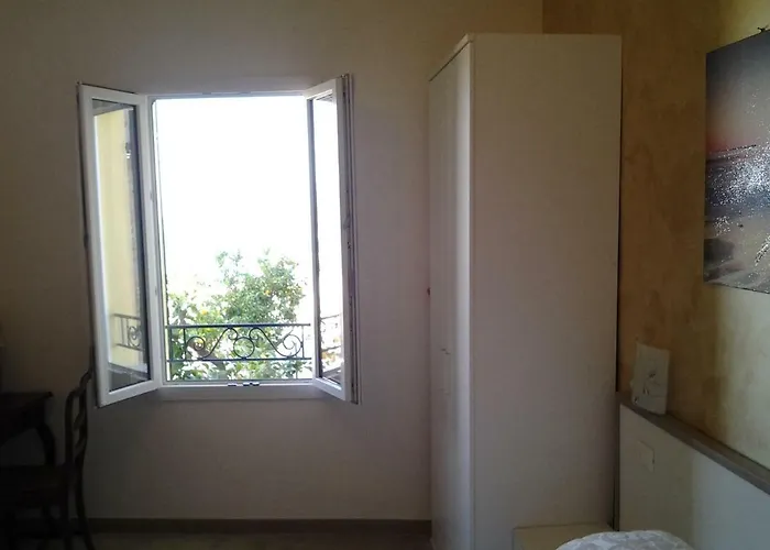 La Casa Del Sole Guest house Sanremo