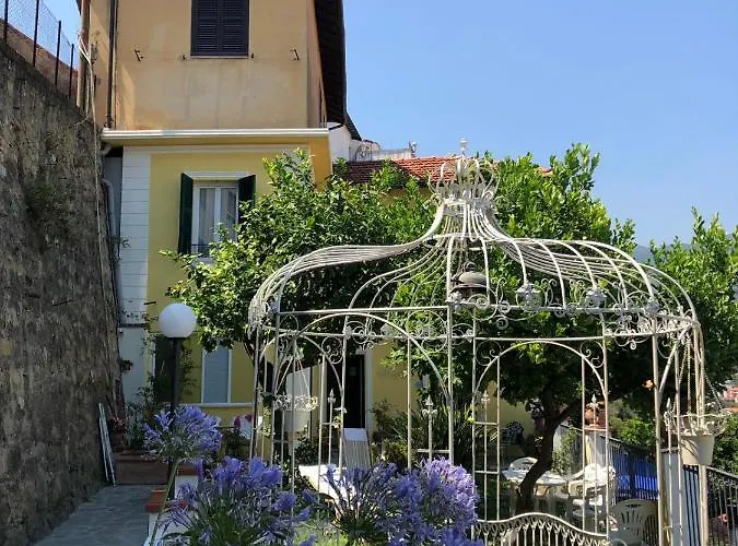 La Casa Del Sole Guest house