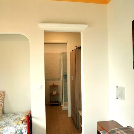 La Casa Del Sole Guest house *