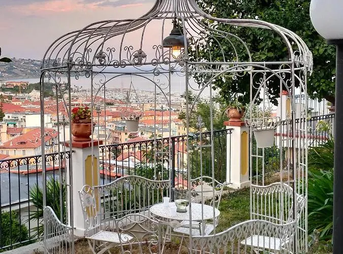 La Casa Del Sole 3* 산레모