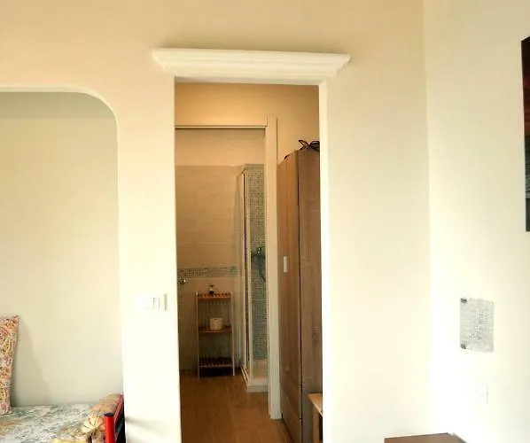 La Casa Del Sole 게스트하우스 3*